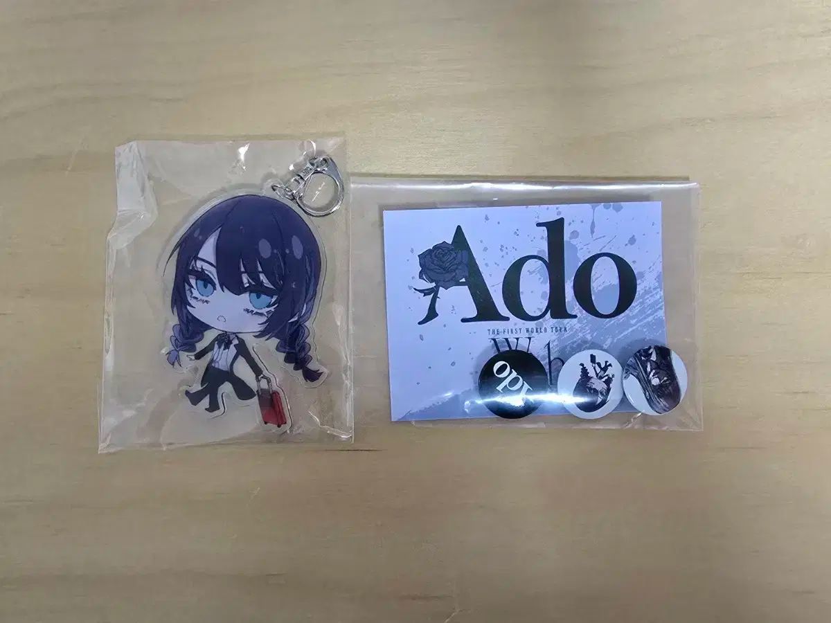 Ado wish キーリング 缶バッジ 販売