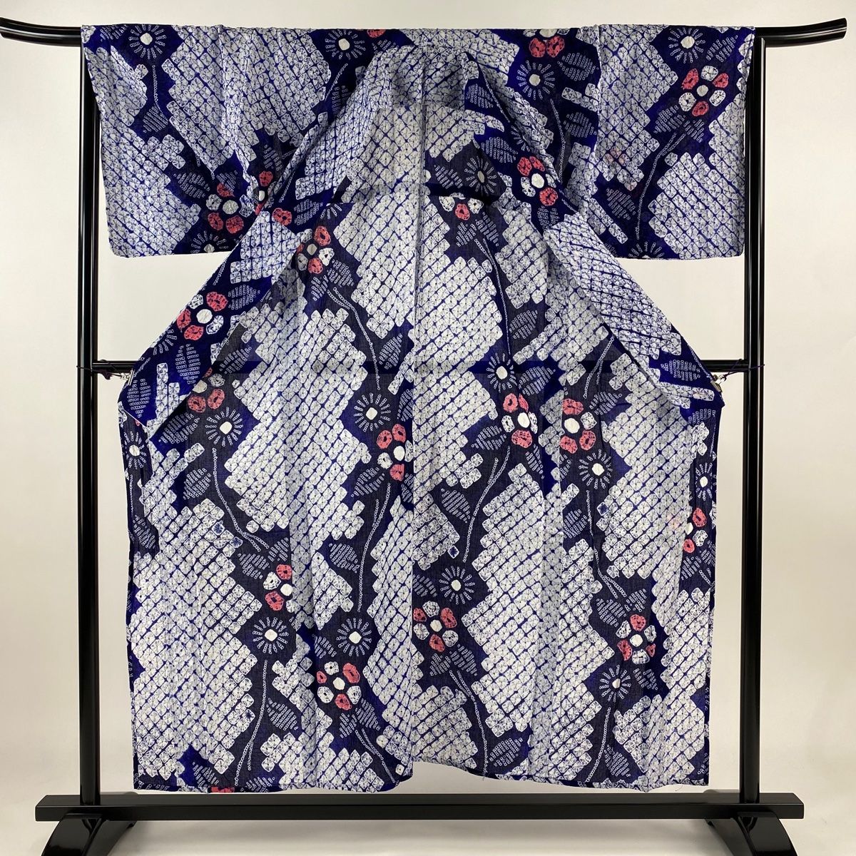 浴衣 身丈155cm 裄丈65.5cm M 絞り浴衣 草花 紫 綿 アウトレット 美品