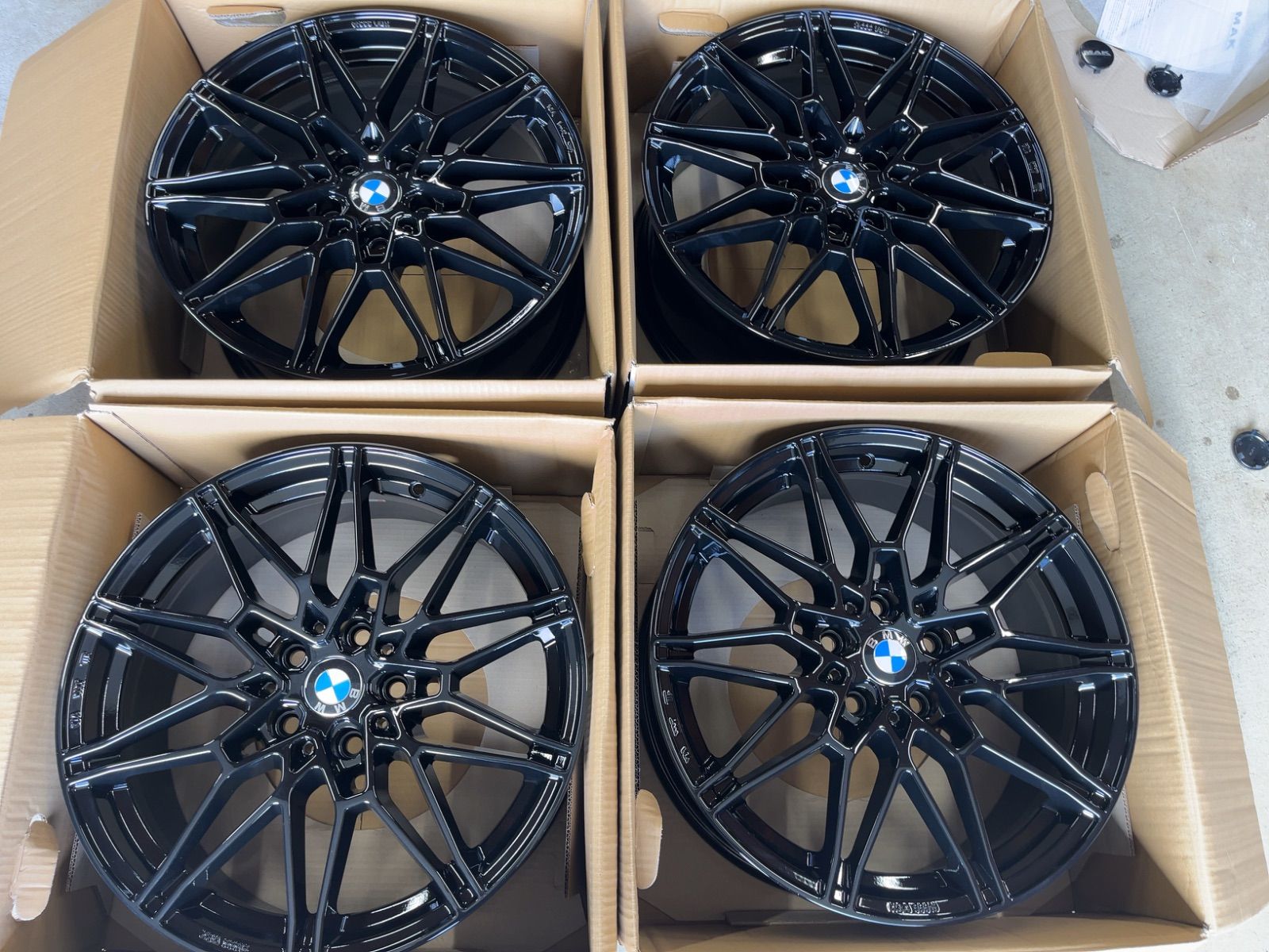 BMW U11 X1 U10 X2 MAK ケーニッヒ 18インチ 4本