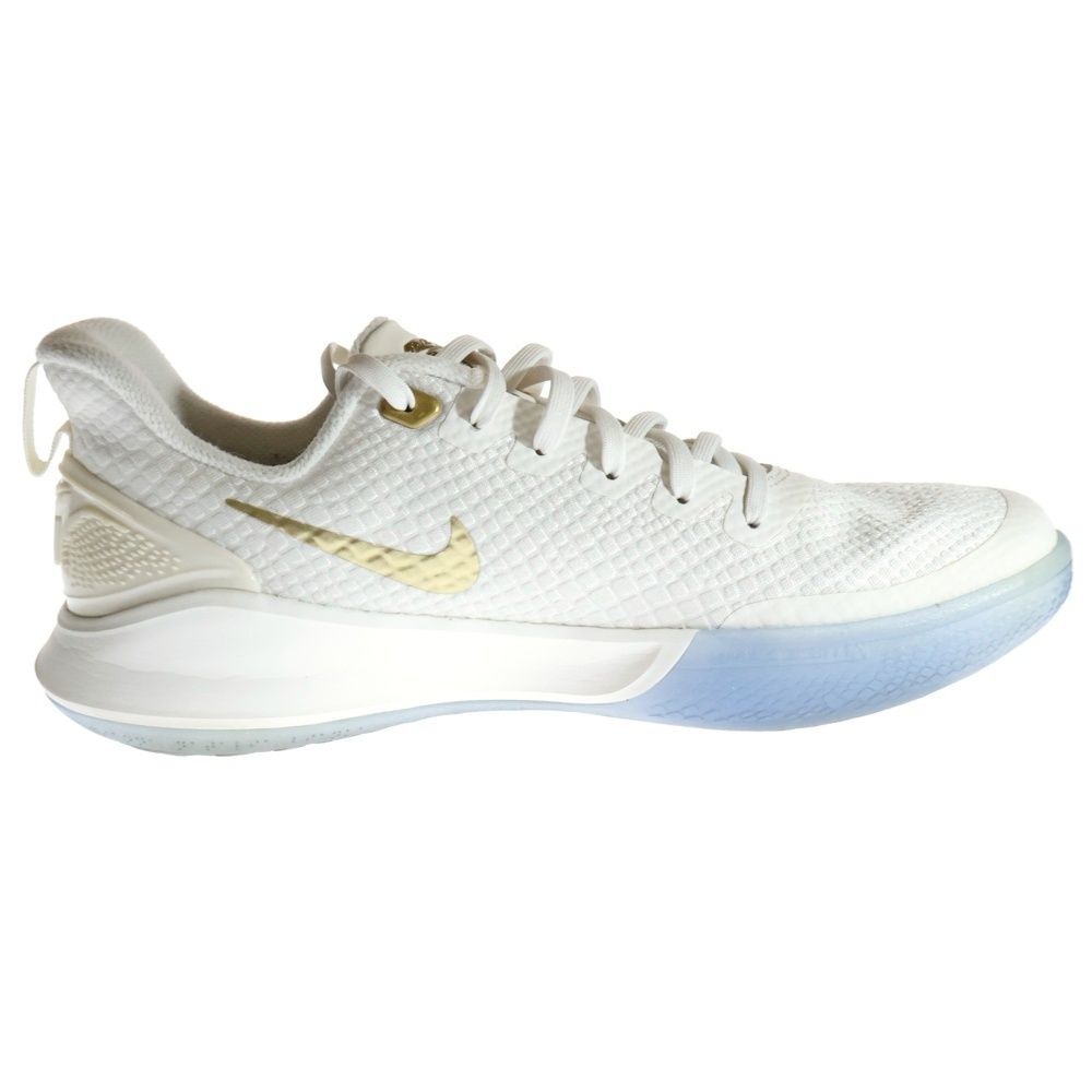 ナイキ マンバ フォーカス メタリックゴールド コービーマンバ