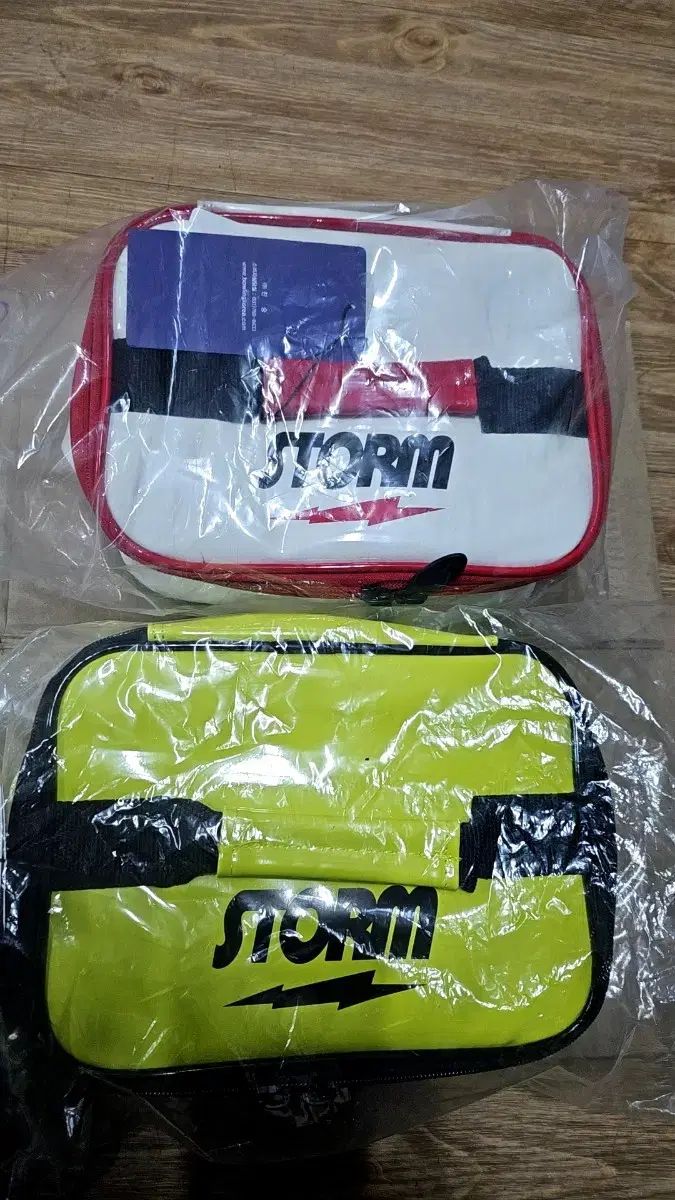 【雷市場（ポンジャン）商品韓国直送】 #볼링 ストームアクセサリーバッグ 2 犬を売っています