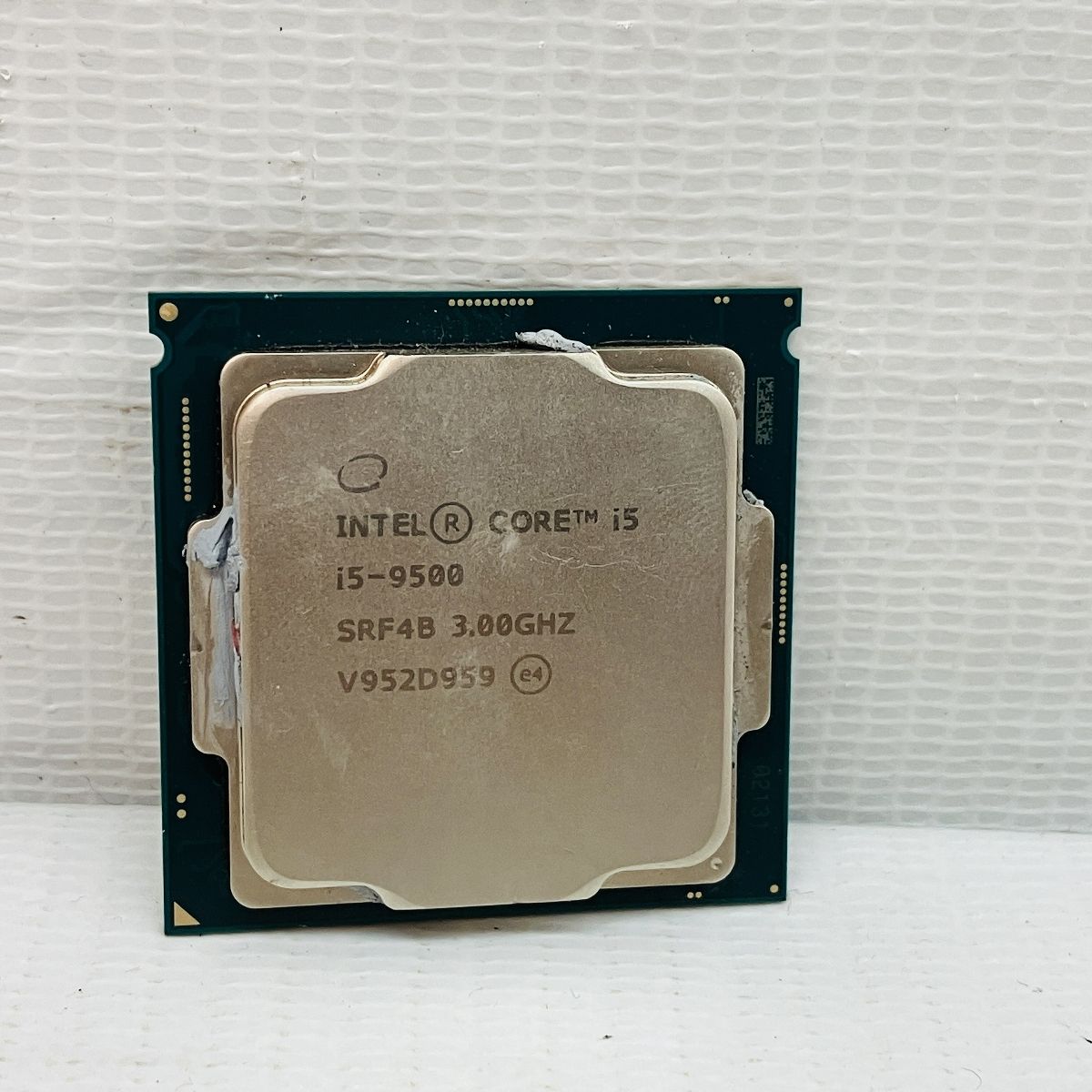 Intel core CPU i5-9500 SRF4B 3.00GHZ 第9世代 パソコン 部品 Intel core CPU i5-9500 SRF4B 3.00GHZ 第9世代 パソコン 部品