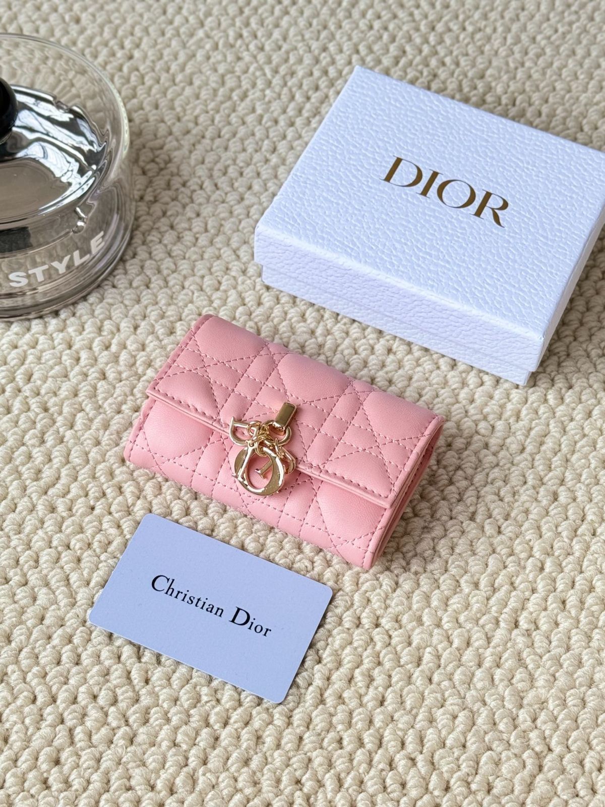 【花柄が可愛い♪】DIOR My Dior Glycine ウォレット Dior Lucky My Dior Glycine Wallet Latte Calfskin with