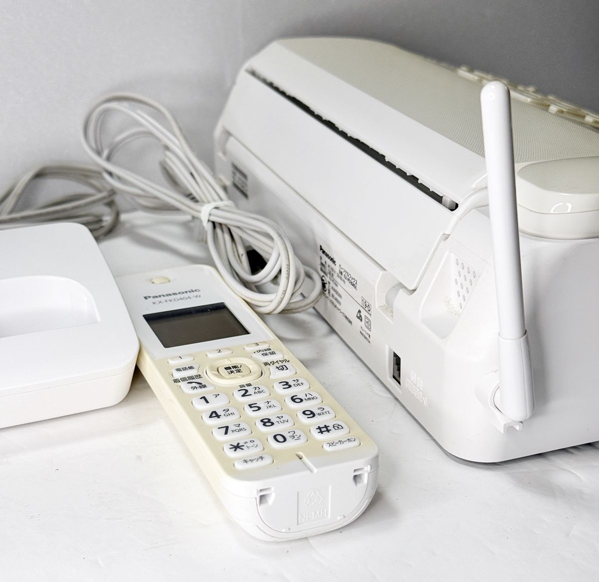パナソニック おたっくす デジタルコードレスFAX 子機1台付き 1.9GHz DECT準拠方式 ホワイト KX-PD603DL-W