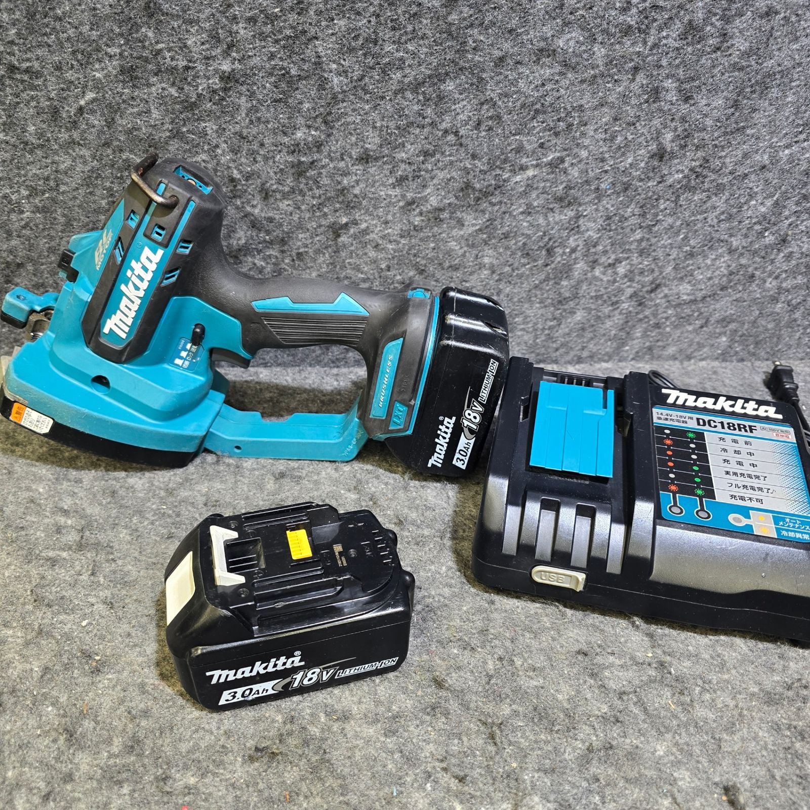 中古品】マキタ(makita) コードレス全ネジカッター SC102DRFX ※ケース 