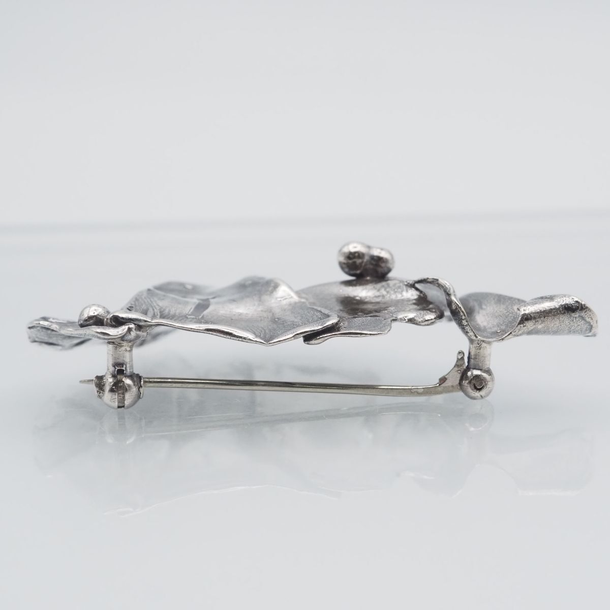 G928 ヴィンテージ ブローチ デザイン シルバー - メルカリ