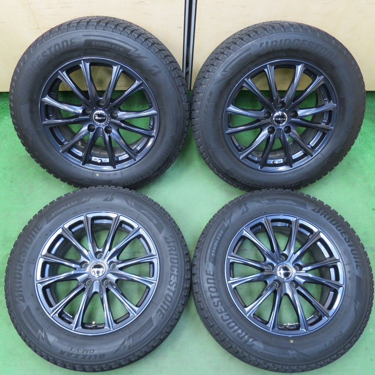 バリ溝！21年！キレイ！9分☆スタッドレス 225/65R17