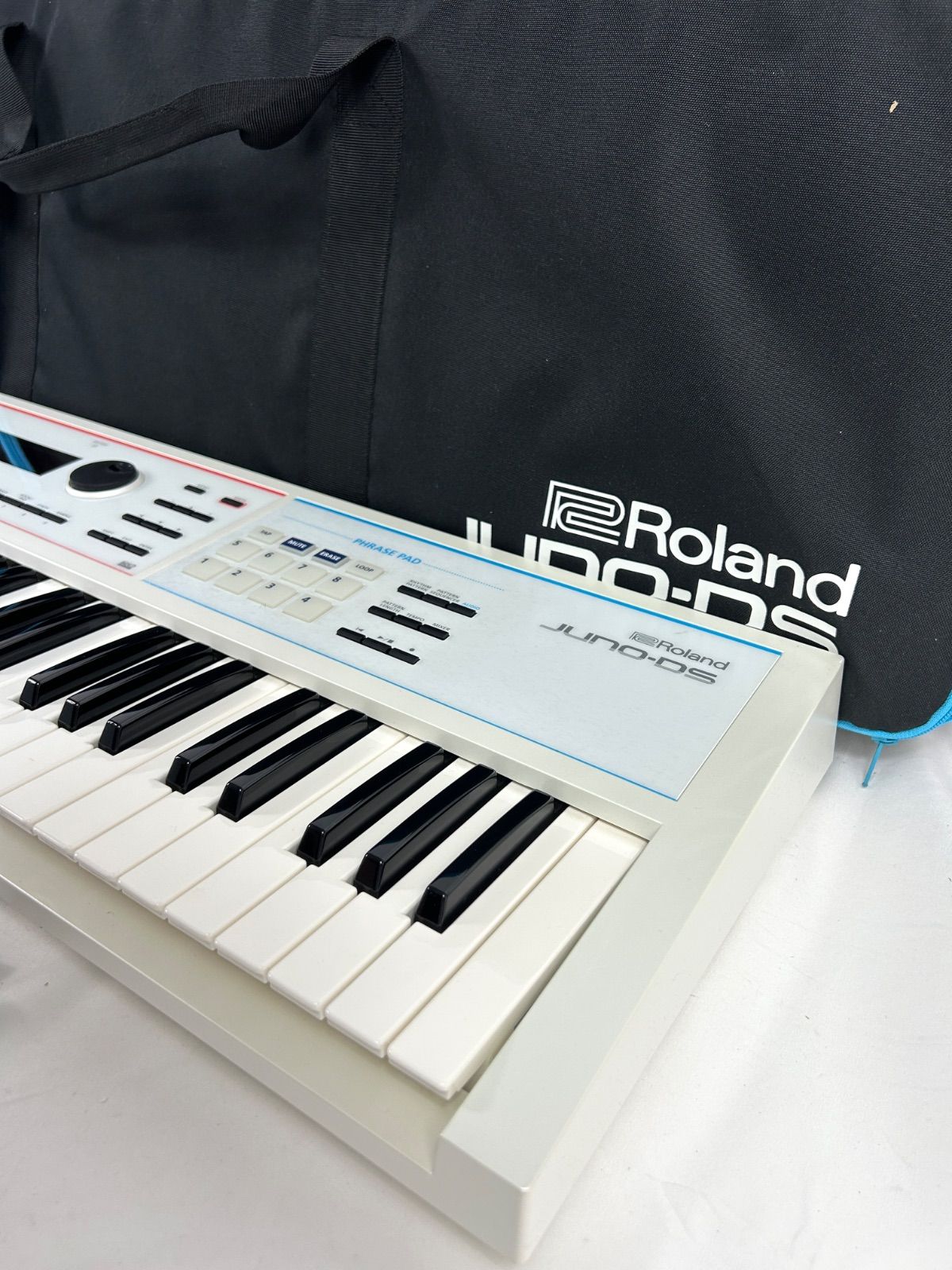 Roland ローランド JUNO-DS61W 61鍵 シンセサイザー 純正