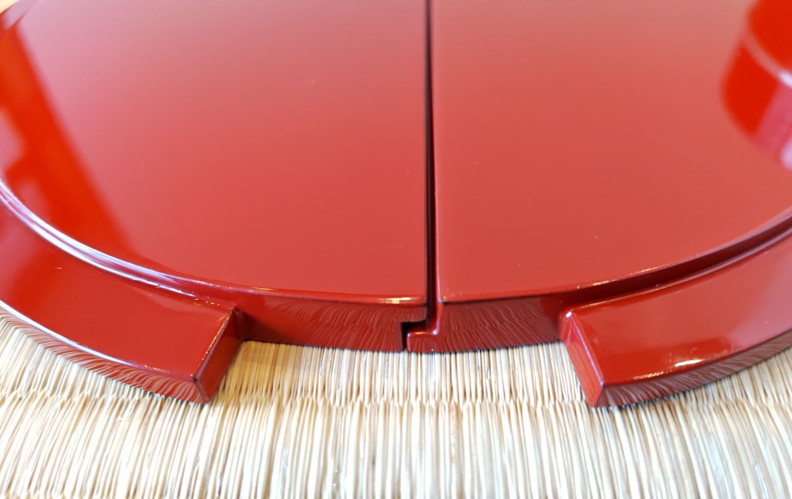 逢絢亭】茶道具 手桶水指 山中塗 朱塗 木製 塗師 前端春斎 共箱入り