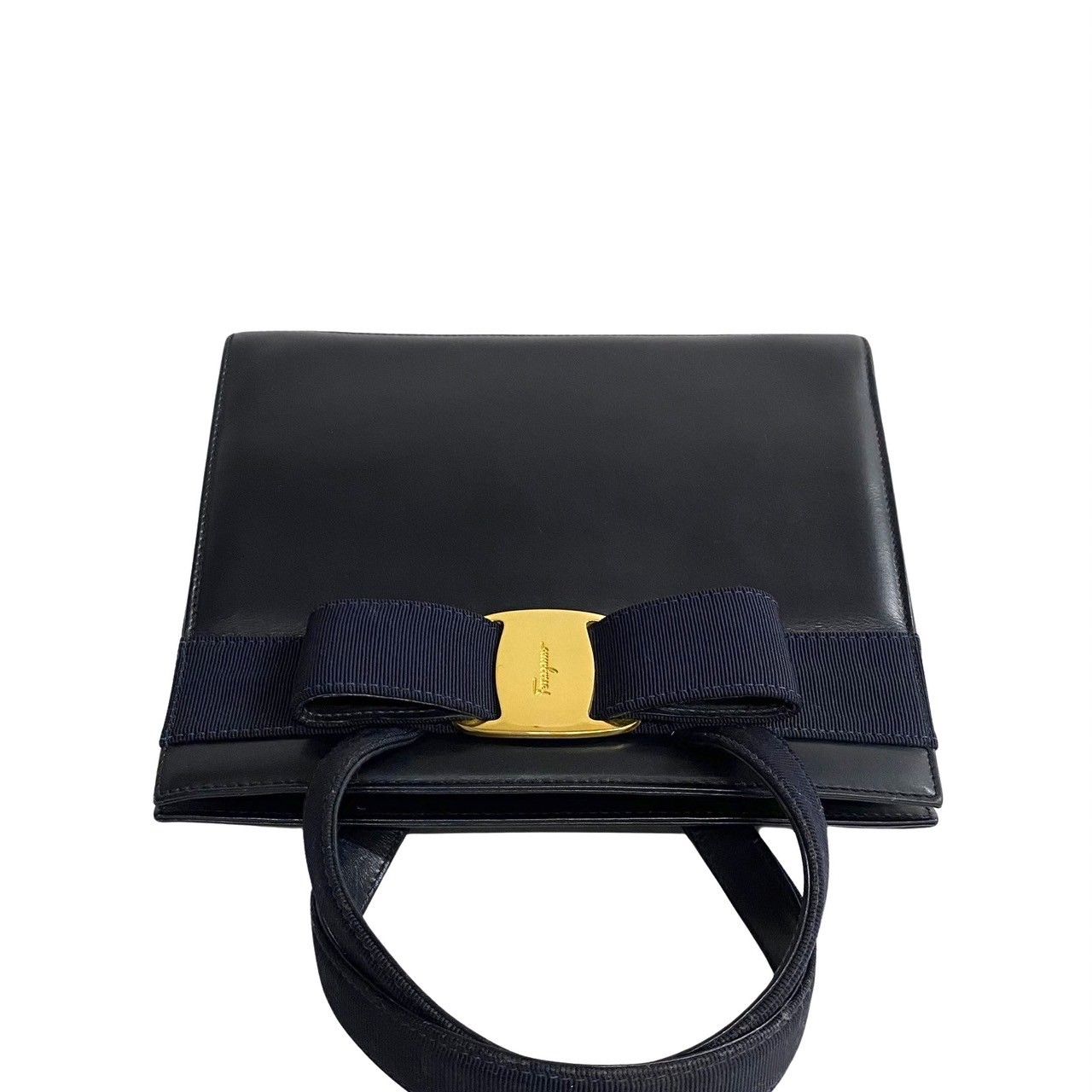 極 美品 Salvatore Ferragamo サルヴァトーレフェラガモ ヴァラリボン 