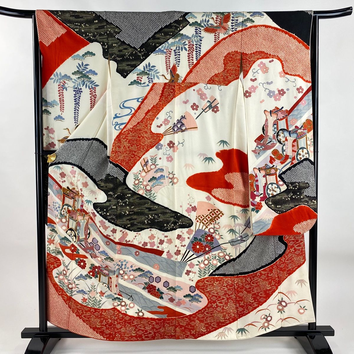 振袖 身丈158cm 裄丈64cm M 袷 御所車 草花 金糸 金彩 クリーム 正絹 秀品