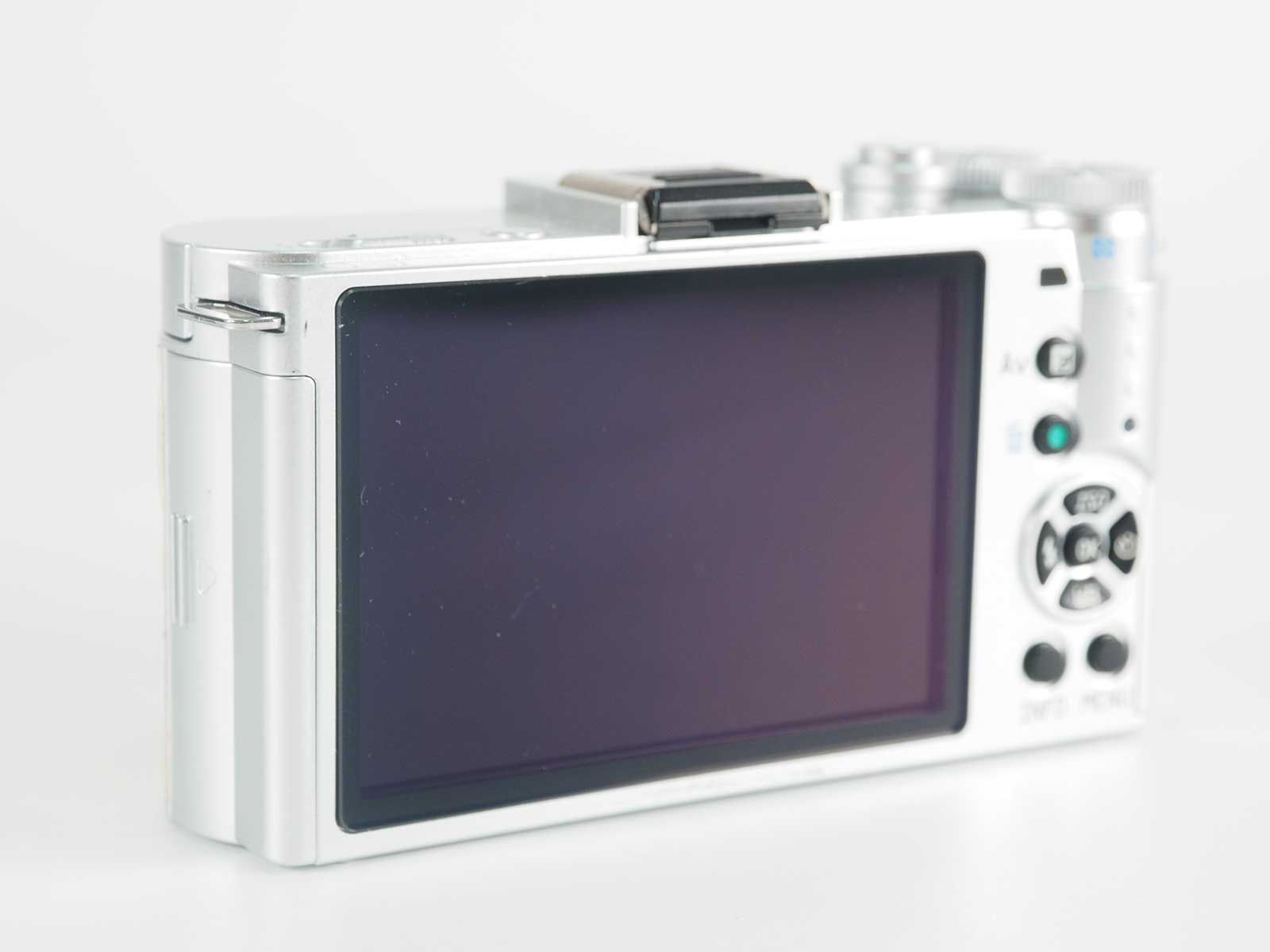 ペンタックス PENTAX Q-S1 Digital Camera White × Silver 02