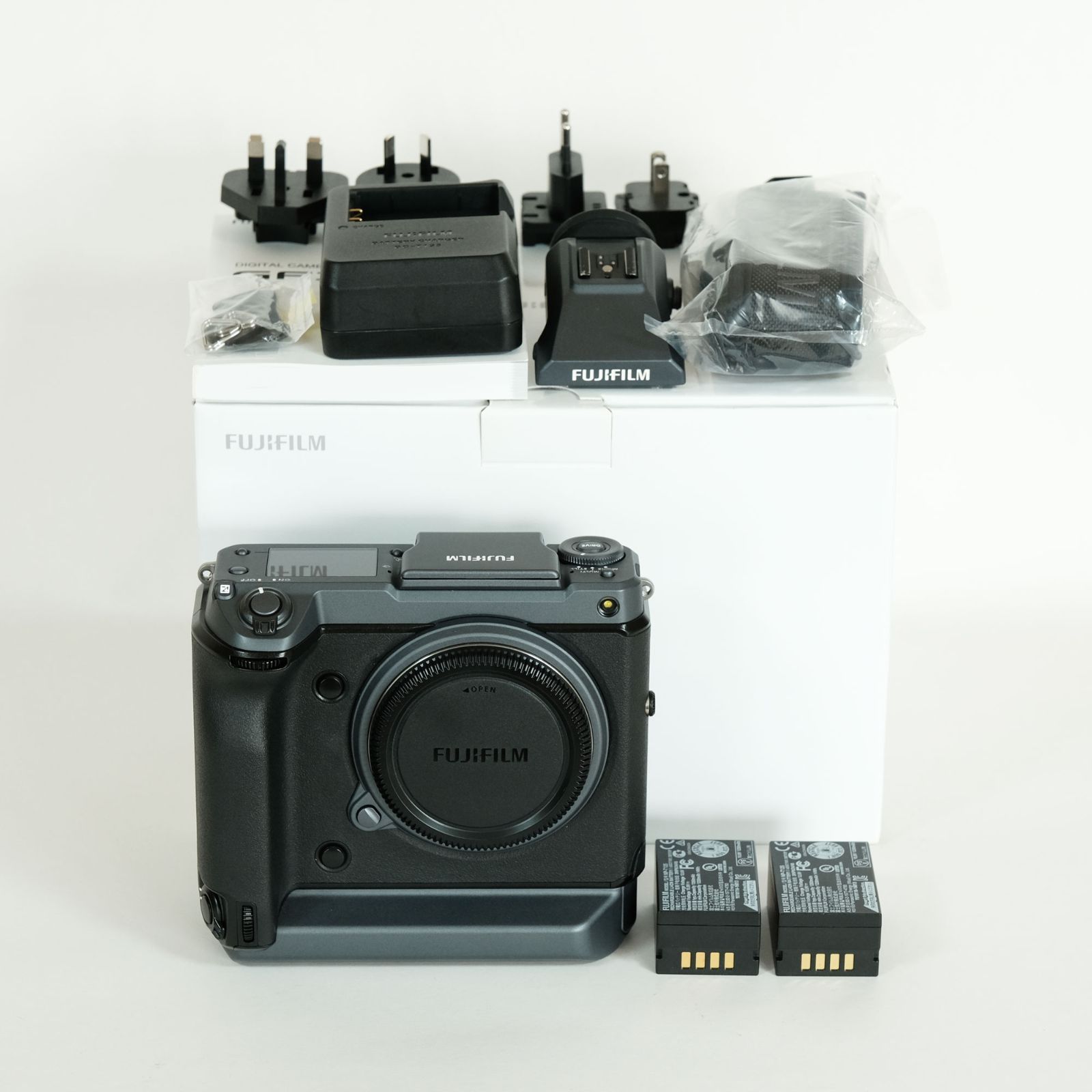 良品｜シャッター回数6回] FUJIFILM GFX 100 / ミラーレス一眼