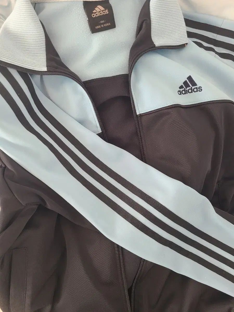  adidas アディダス 水色 ライトブルー ジャージ トラックトップス あのちゃん風 必須アイテム JINLI stc その他 セットアップ