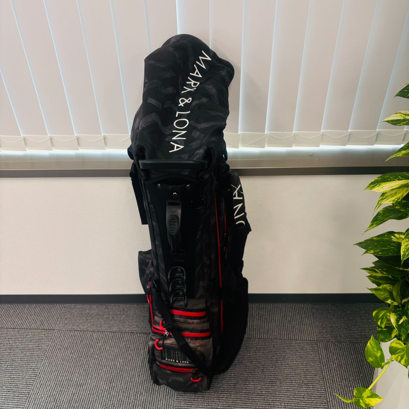 希少　マークアンドロナ　スターウォーズコラボ　スタンド式キャディバッグ　9型 希少 マークアンドロナ スターウォーズコラボ スタンド式