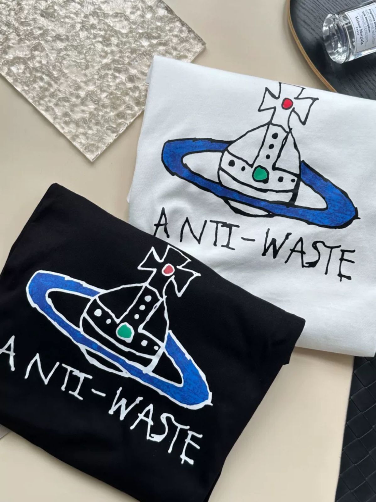 Vivienne Westwood グラフィティ半袖Tシャツ