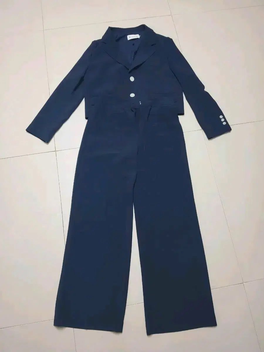 itMICHAA イッミシャ セットアップ サイズ 写真 参照