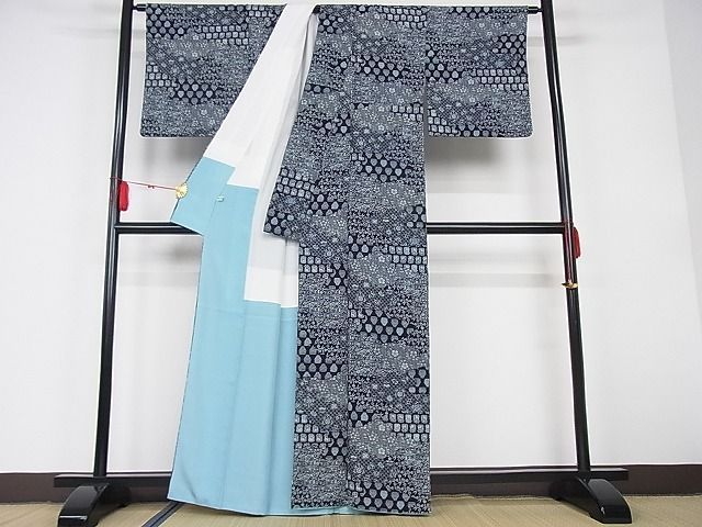 平和屋-こころ店□極上 小紋 型染め 名物裂 花兎 着丈161cm 裄丈66.5cm