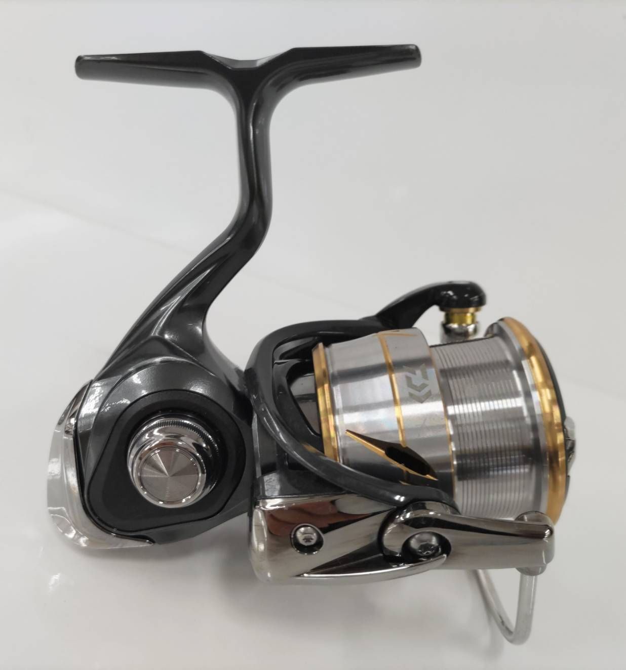 大幅値下げ！】ダイワ 20ルビアス LT2500-XH（01）リール 軽量 マグ 