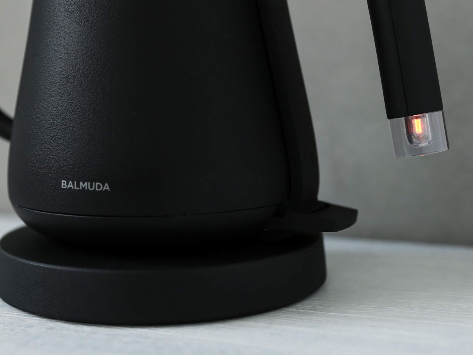 旧型モデル】バルミューダ 電気ケトル ザ・ポット ブラック 注文