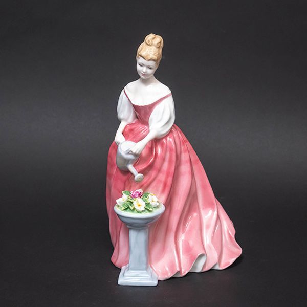 ロイヤル・ドルトン プリティレディースコレクション 『Alexandra