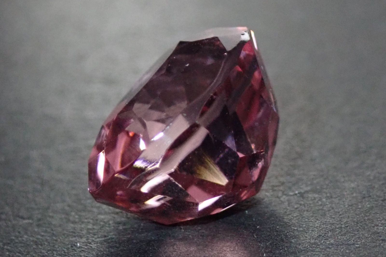 天然ピンクトルマリン6.311ct 約12×9mm ソーティング付き！