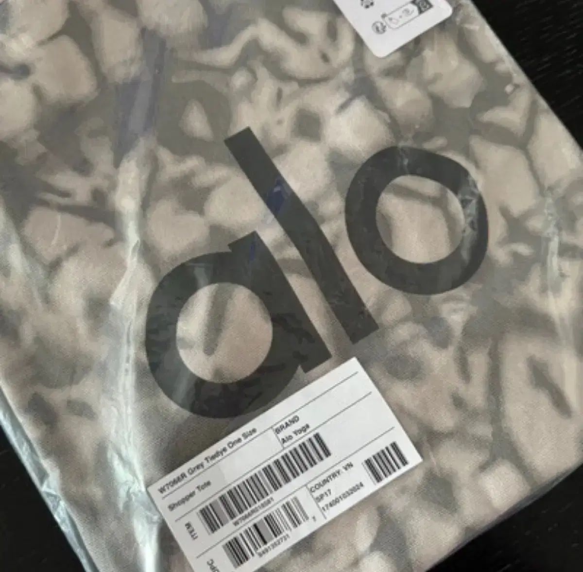 アロヨガ バッグ Alo Yoga ブーブーバッグ ♥