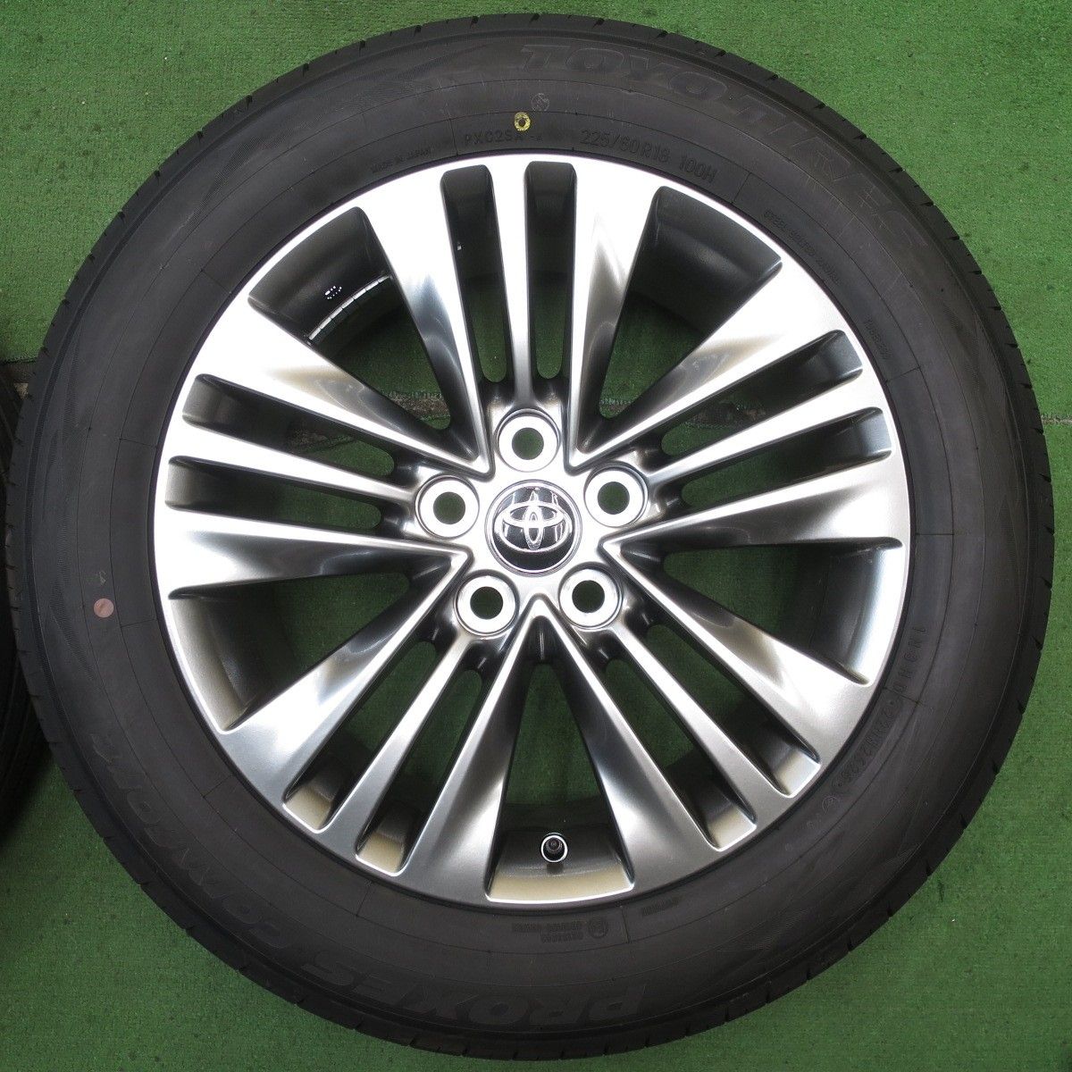 40アルファード純正 ホイールセット 225/50R18 Toyoタイヤ
