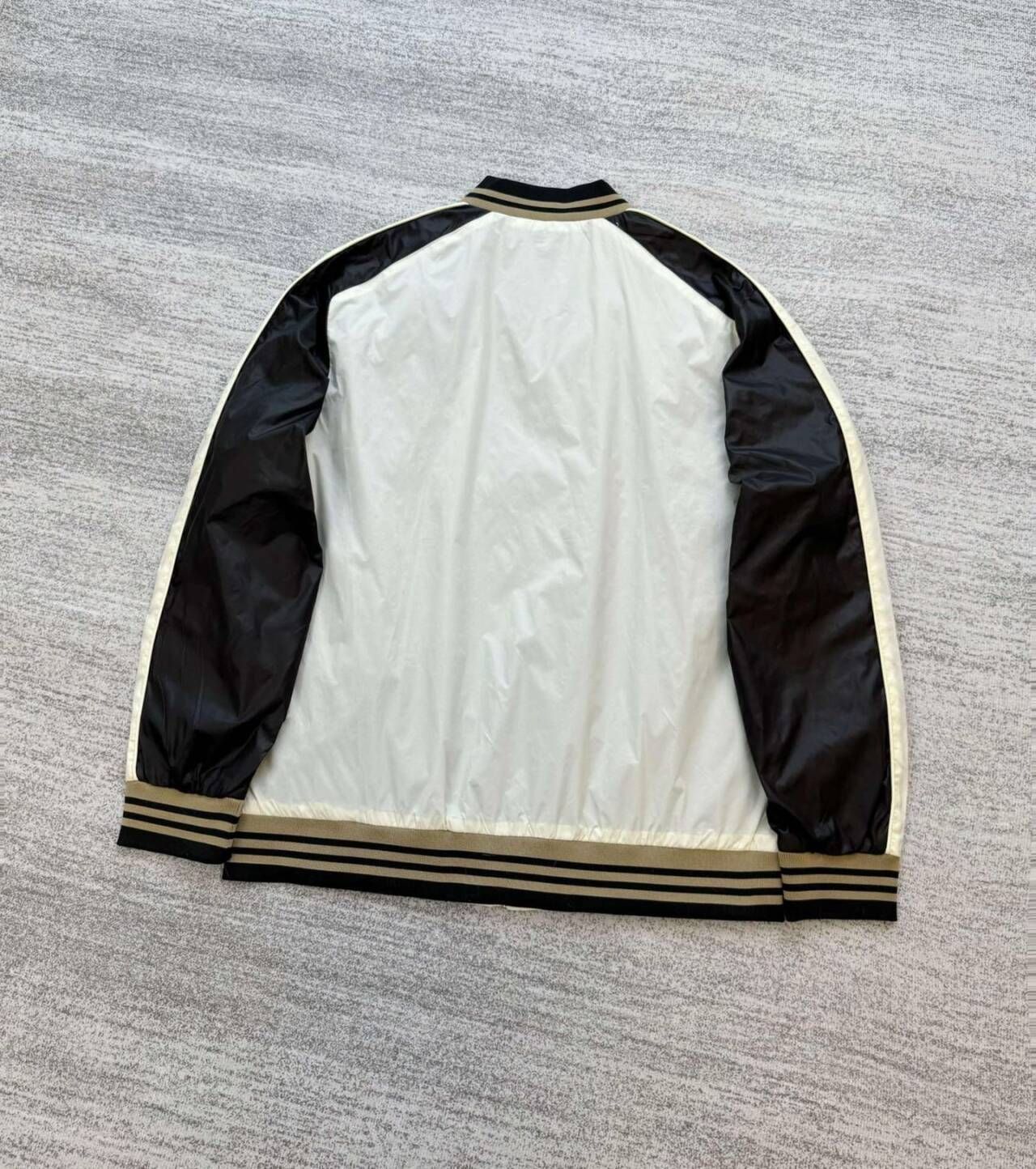 【極美品】MONCLER モンクレール　アクセンチュア　ホワイト ベルト　S 極美品】MONCLER モンクレール アクセンチュア ホワイト ベルト