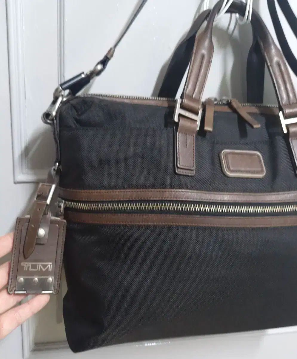 正規品 TUMI トゥミ ブリーフケース ハンドバッグ ビジネスバッグ メンズ 布地 ブラック 黒 ○TUMI トゥミブリーフケース⁄mo-A-215-6127-4.4⁄ビジネスバッグ⁄正規