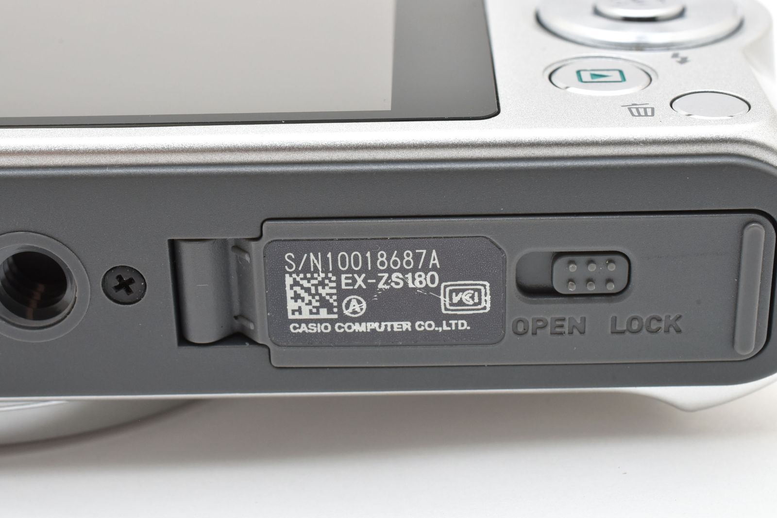 美品】高画質1610万画素！カシオ EXILIM EX-ZS180 シルバー