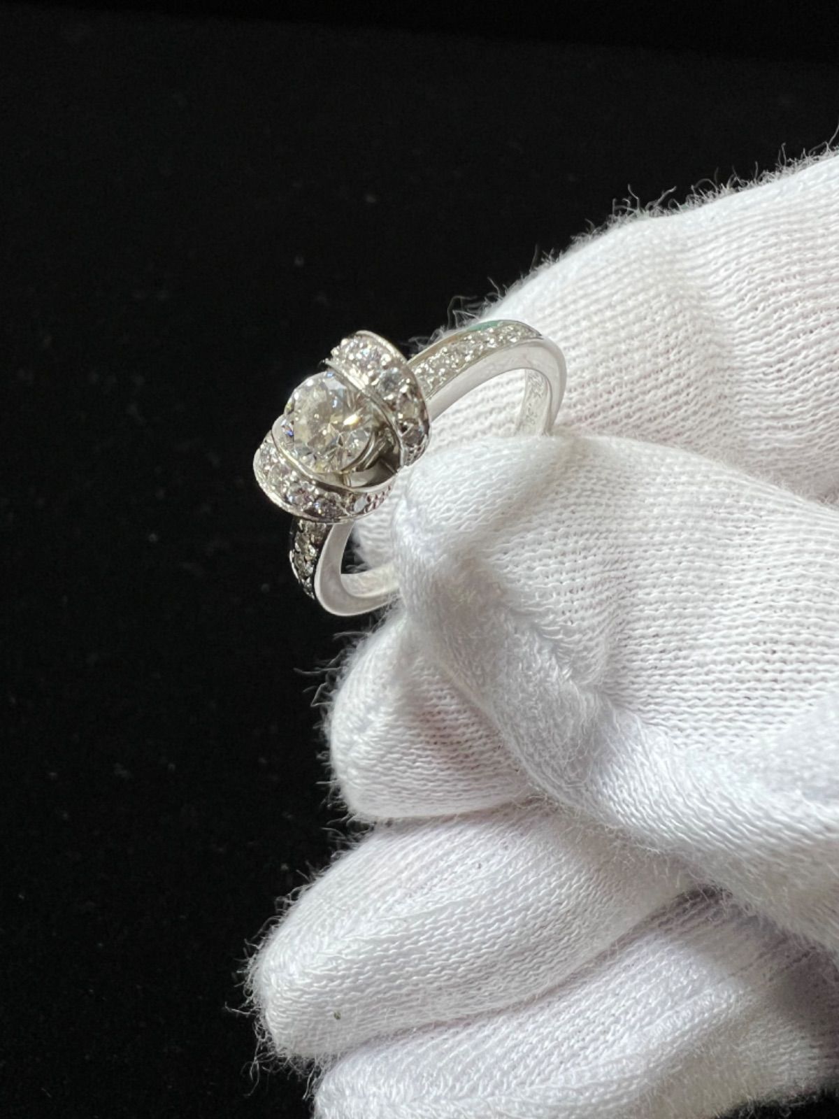 ティファニー リボン ソリティア 0.38ct VVS2/I/3EX 10号 Pt950 