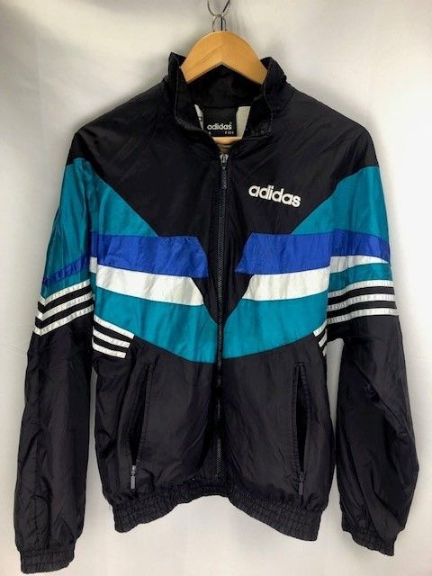 魅力的な価格 Adidas F168 USサイズS 裏地あり ナイロンジャケット 万国旗タグ トップス
