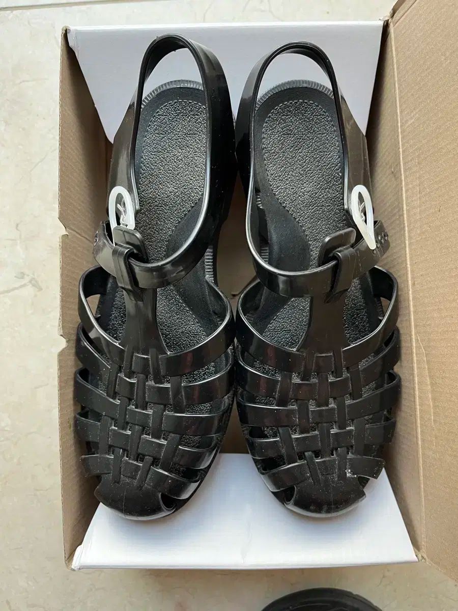 Travis Scott × Nike Air Jordan 27.5cm meduse(メデュース) ゼリー シューズ 230