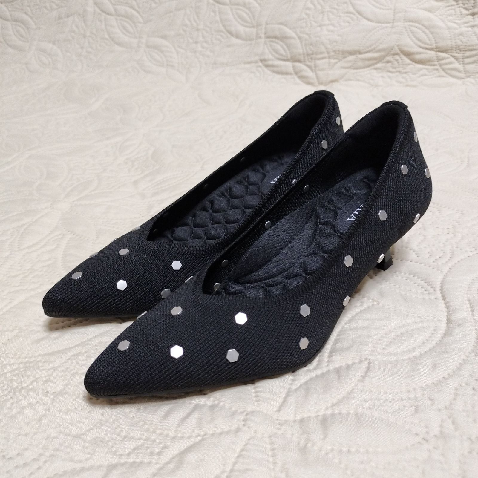 VIVAIA SCARLETT ブラックドット ヒール　24.5㎝ Scarlett] ポインテッドトゥ キトゥンヒール パンプス – VIVAIA