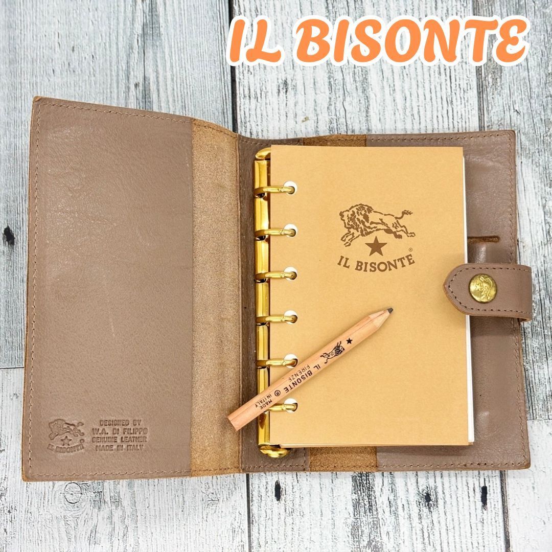 知的さを纏う革小物 IL BISONTE イルビゾンテ 手帳 手帳カバーセット 牛革 レザー グレー