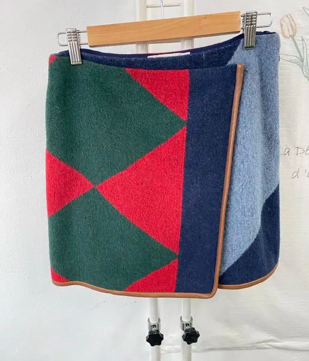 品質100％ 保証！ Tory Burch トリーバーチ 馬 パッチワーク スカート