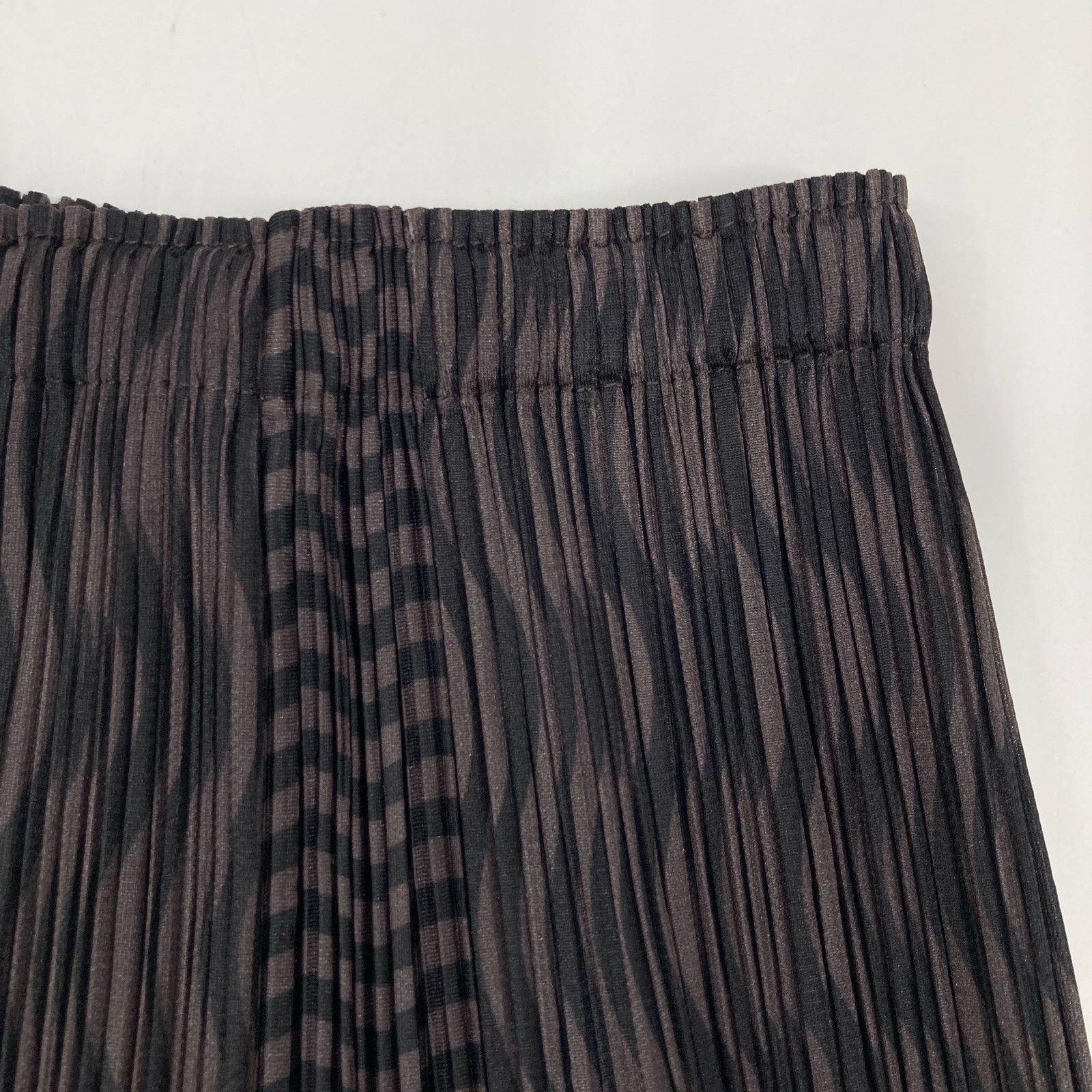 PLEATS PLEASE グレー プリーツデザイン PLEATS PLEASEライトグレー