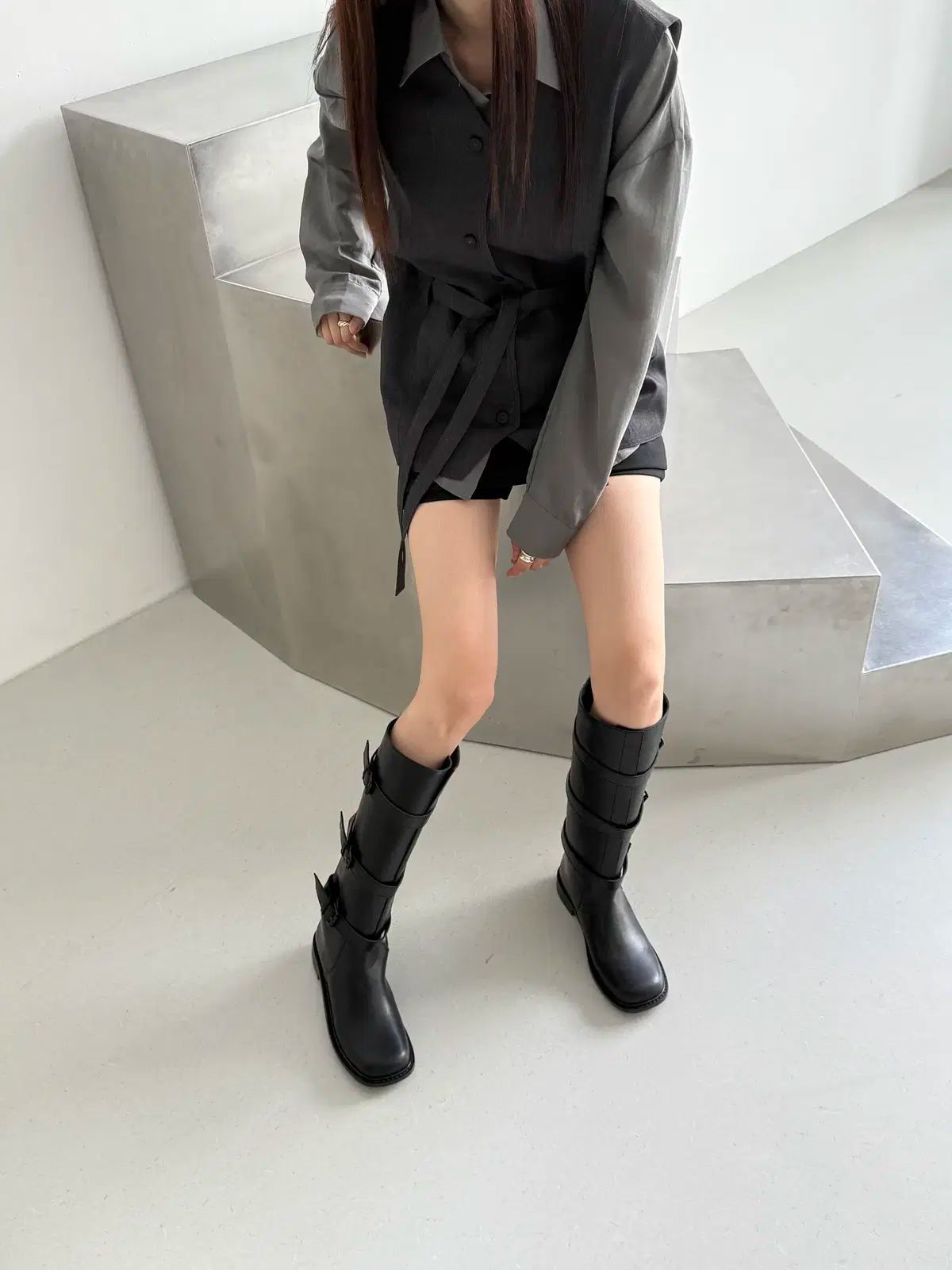 バックルブーツ