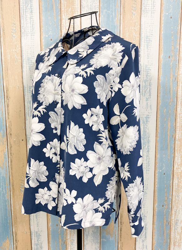 昭和レトロ 花柄 紺色 柄シャツ 総柄 ブラウス - メルカリ