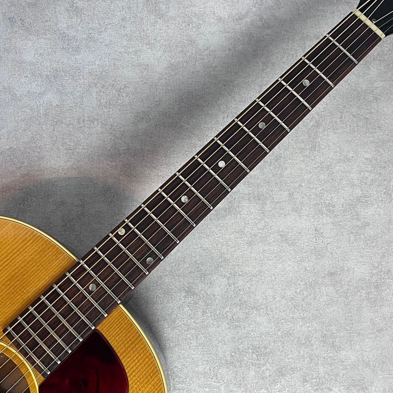 Gibson |