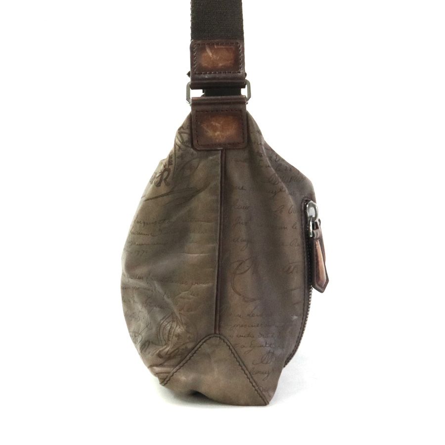 ベルルッティ Berluti ショルダーバッグ スクリット カリグラフィ