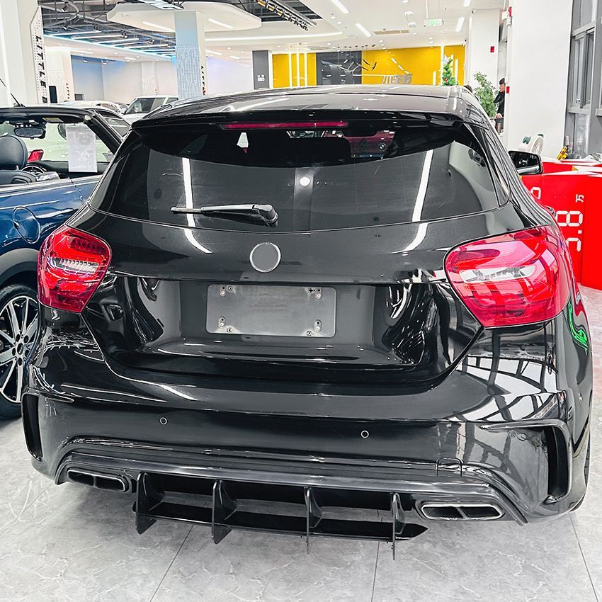 自動車パーツ メンズ スポーツ系 メルセデス ベンツ Aクラス W176 A45 AMG リアバンパーエアロディフューザー 尾唇風刀 外装カスタム 亮黑