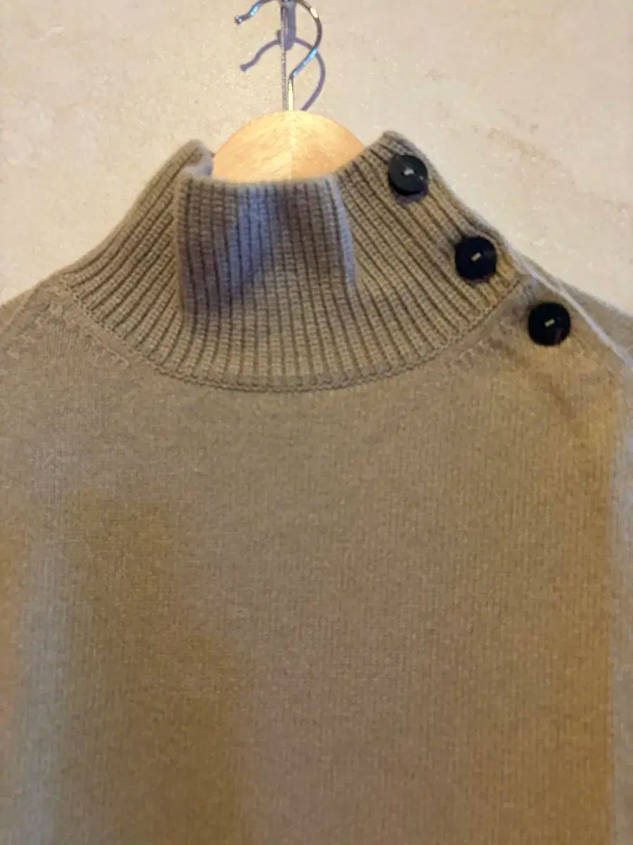 더한섬 래트 カシミア ウール ブレンド ポンチョ ケープ ニット Free