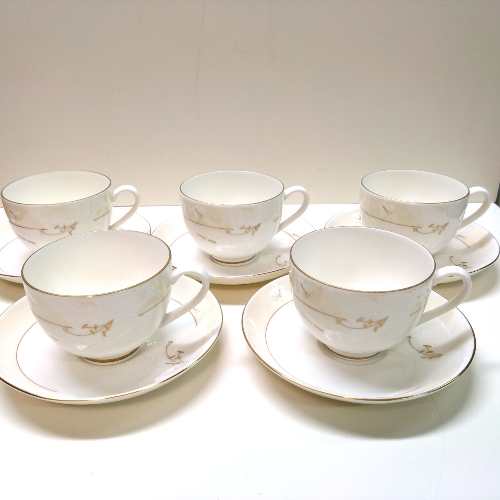 商談中】721 ハナエモリ HANAE MORI 森英恵 カップ ソーサー 5客 蝶