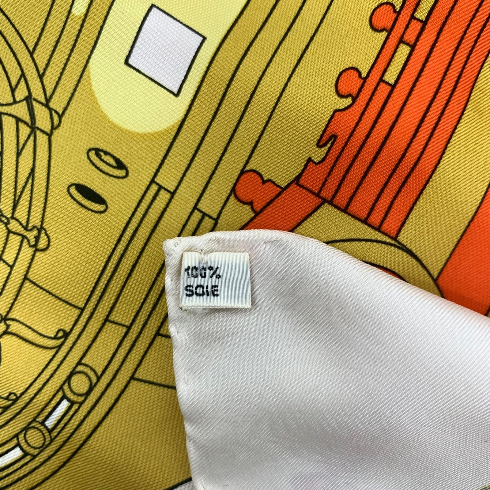 HERMES エルメス カレ90 プロテウス PROUES スカーフ HERMES エルメス カレ90 PROUES プロテウス アイボリー x レッド