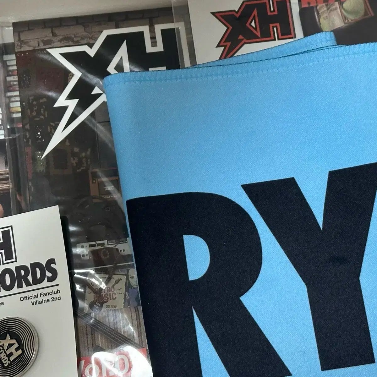 新品Xdinary Heroes ファンクラブグッズVillains 2期キット Xdinary Heroes 2nd Villains Official Membership Kit Kpop