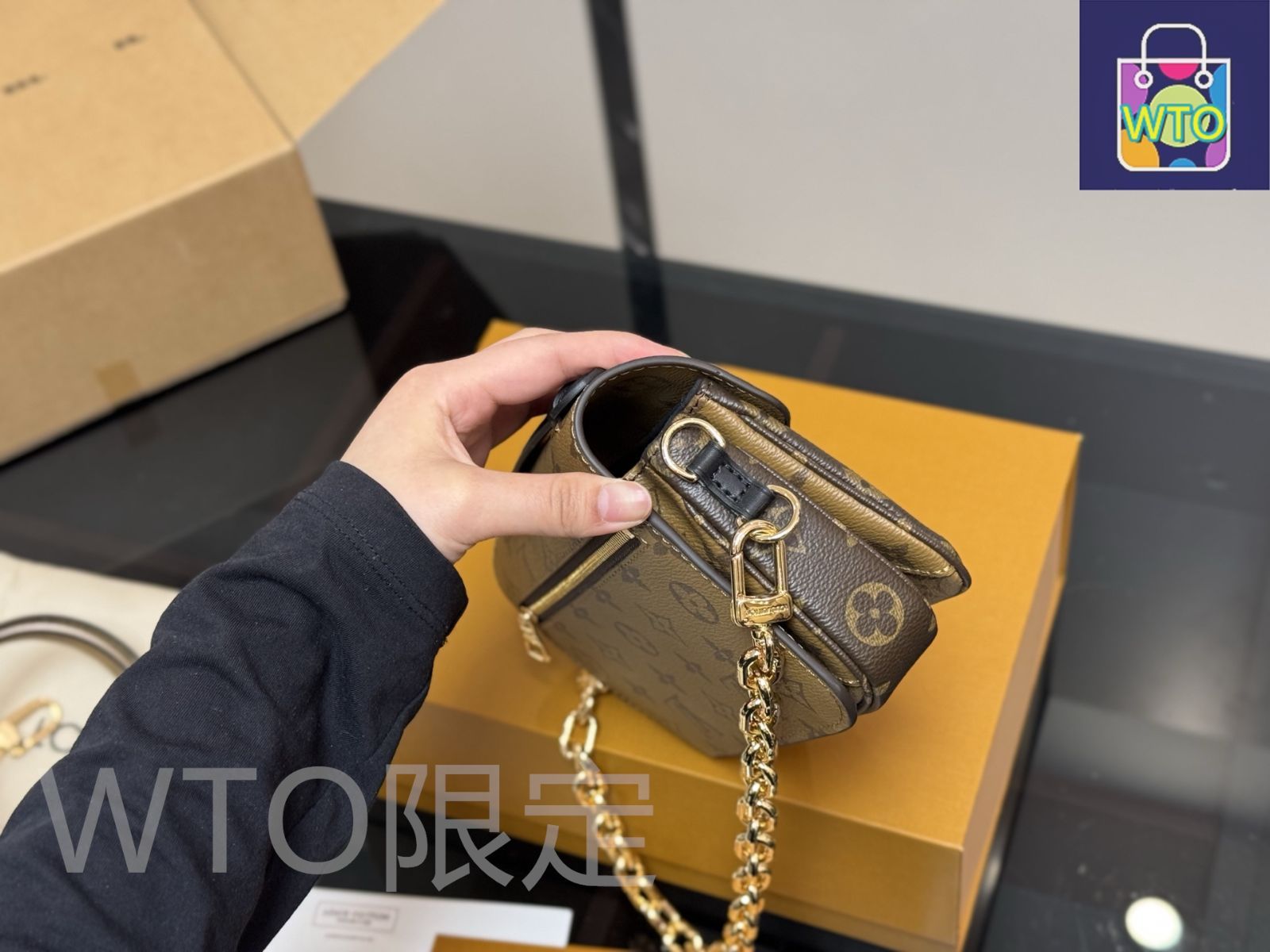 今日特価】LV Monogram Messenger Bag ルイ・ヴィトン