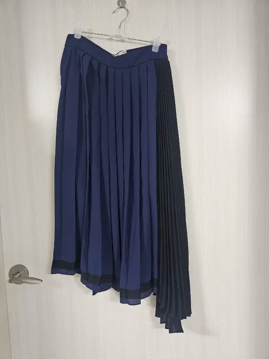 LUCKY CHOUETTE ラッキーシュエトゥ プリーツ スカート