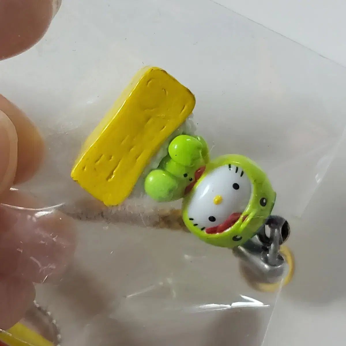 sanrio ハローキティ 寿司マスコット（イクラ） : サンリオ